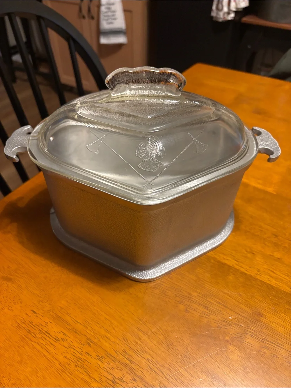 Guardian Service Glass-Lidded Serving Dish - great condition.